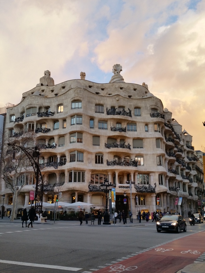 Casa Milà, une oeuvre de l'architecte Gaudi, classée au patrimoine mondial de l'UNESCO 